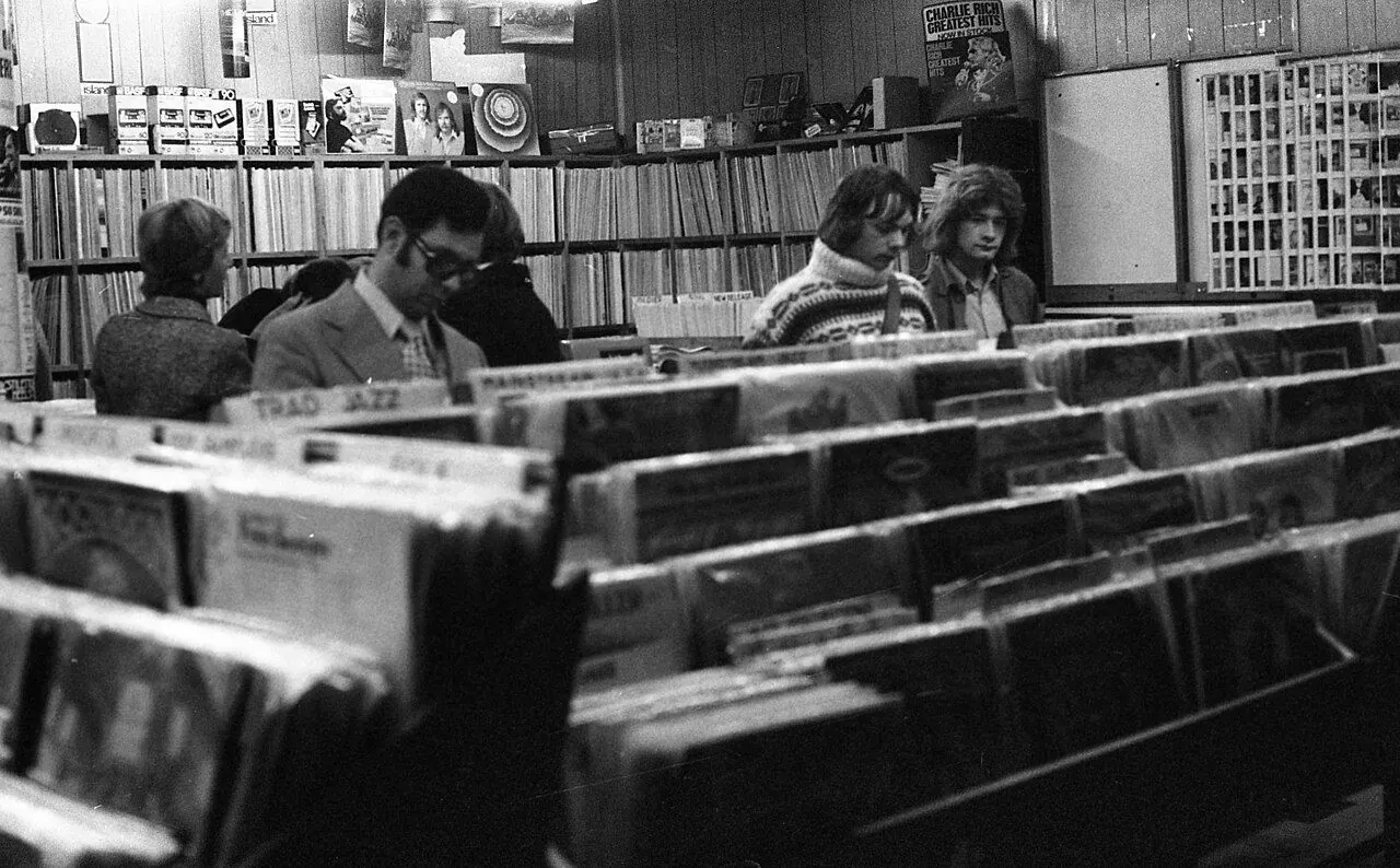 Links: The Bands, Labels and Scene Sites of 2004
